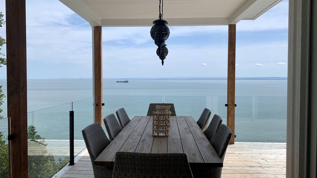 Saint Irenee Villa | New construction! Villa La Sereine