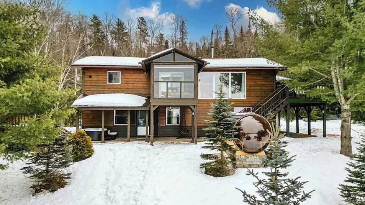 Joly Cottage | New cottage on Forest Lake with a spectacular sunset views and fun on the water!