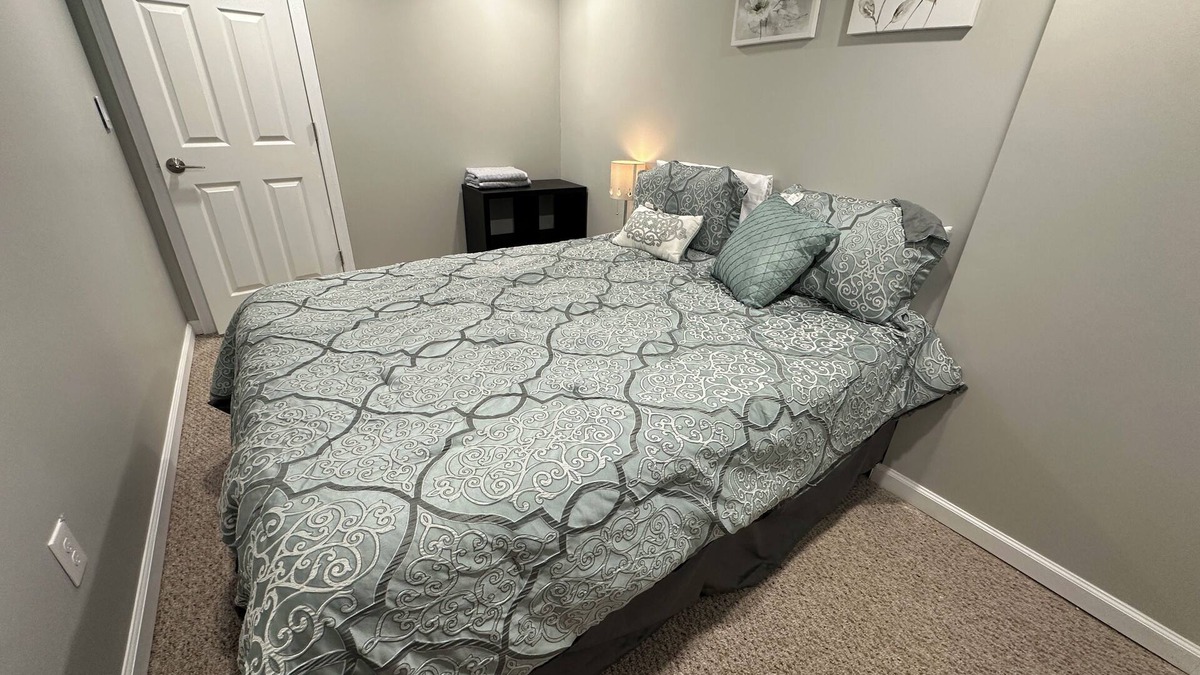 Piscataway Apartment | New Cozy 2-bedroom basement apartment with WiFi, AC in welcoming Piscataway