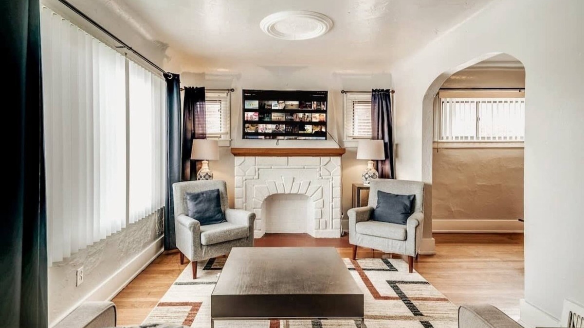 Pontiac House | NEW! Cozy 3BR Home | Perfect for Business + Family Stays