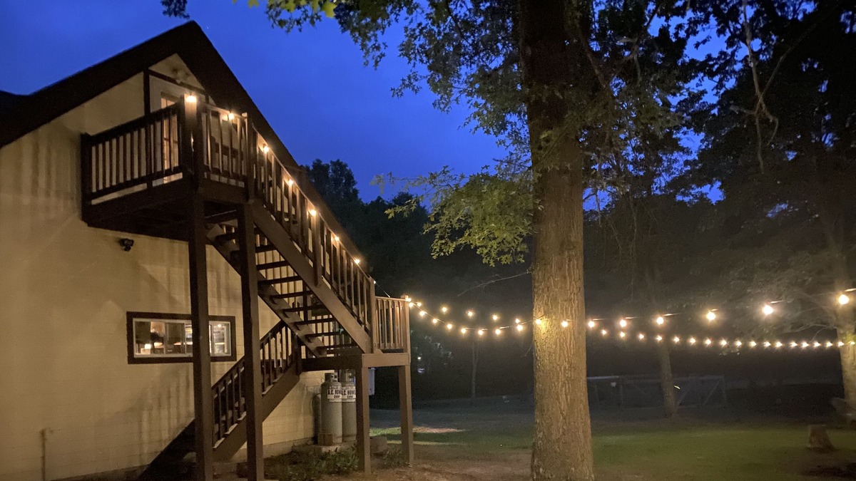 Thompson Ridge Apartment | *NEW* Cozy Apt With Large Outdoor Space, Sleeps 4, Close to Hiking And Wineries