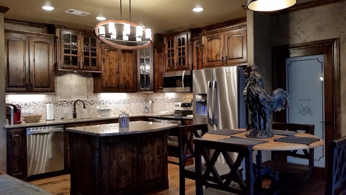 Haslet Apartment | New, Cozy, Barndominium with Pool and Yard.