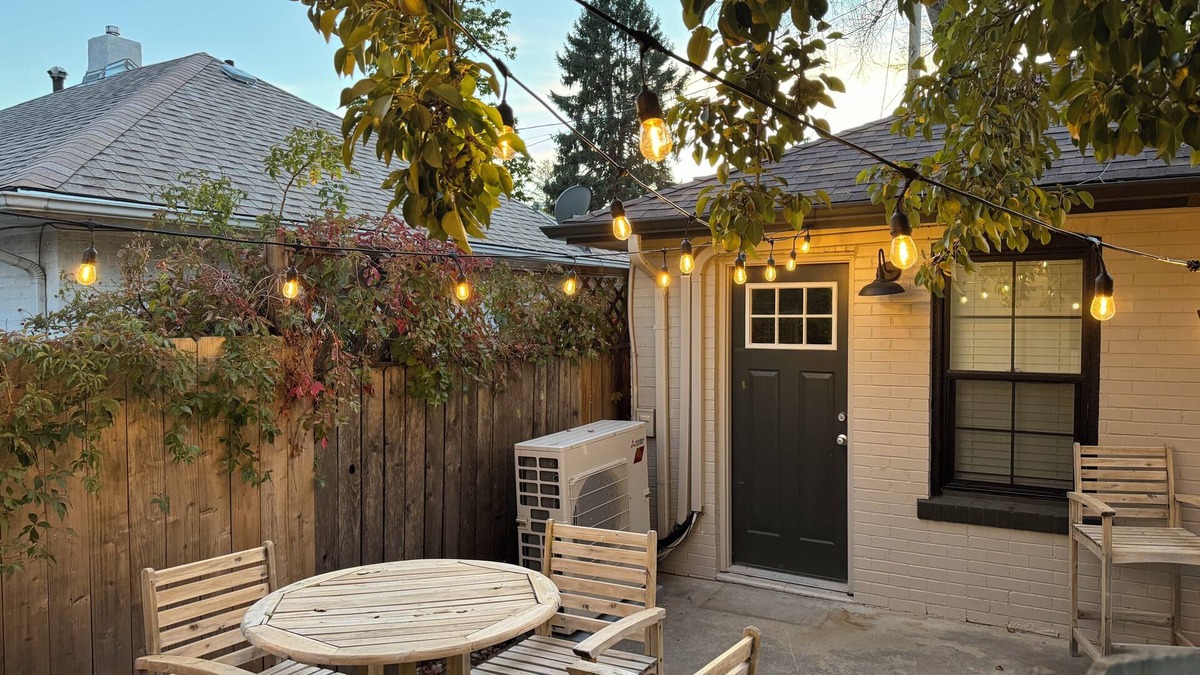 Berkeley House | NEW! Cozy Berkeley Bungalow, walking distance to 25+ shops & eateries!