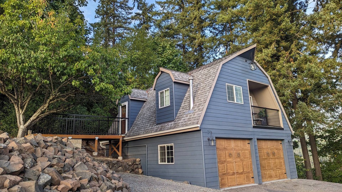 Longview Cottage | New Cozy Cottage - Centrally located in the Pacific Northwest