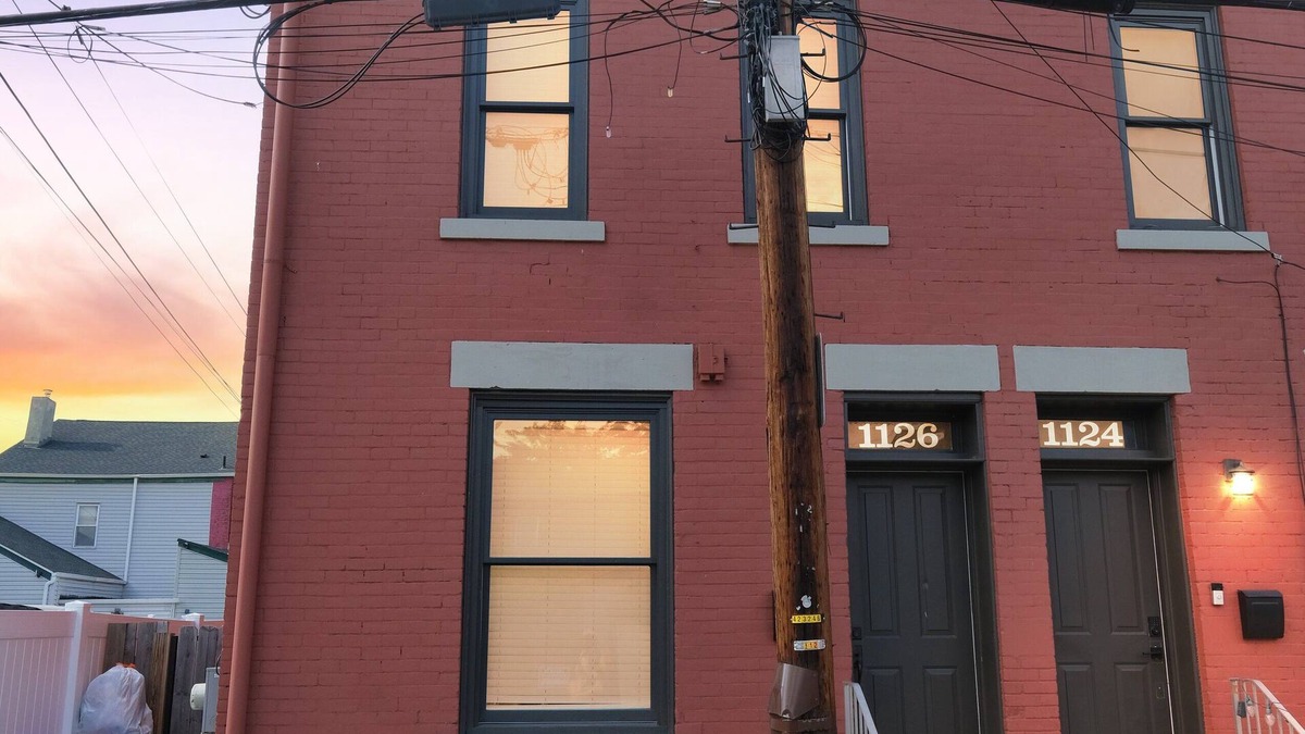 Manchester House | NEW! Cozy Historic Row Home- Near Stadiums!