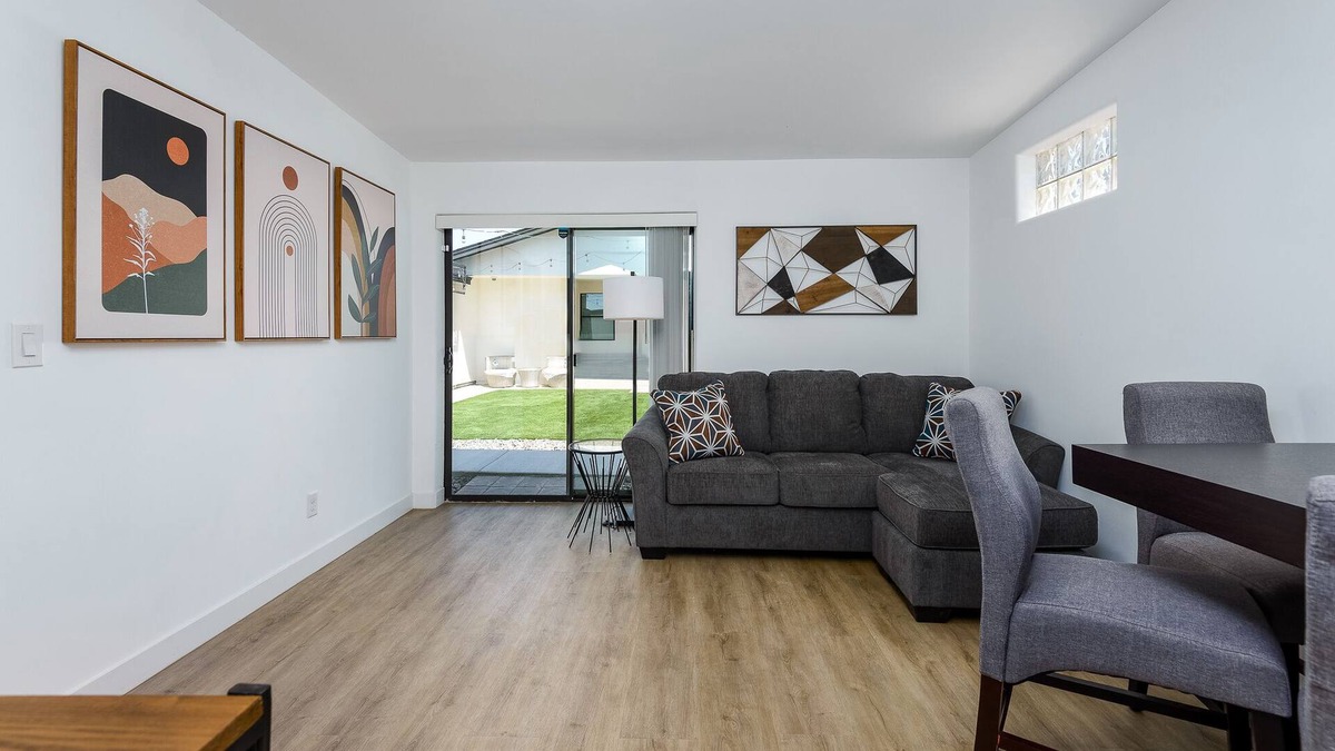 Garfield House | NEW Cozy Private Guesthouse in the heart of Phoenix!