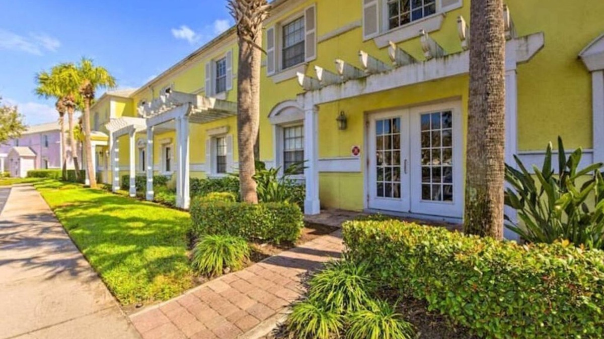 Coquina Key House | NEW! Cozy St Petersburg Escape: Boat Slip On-Site!