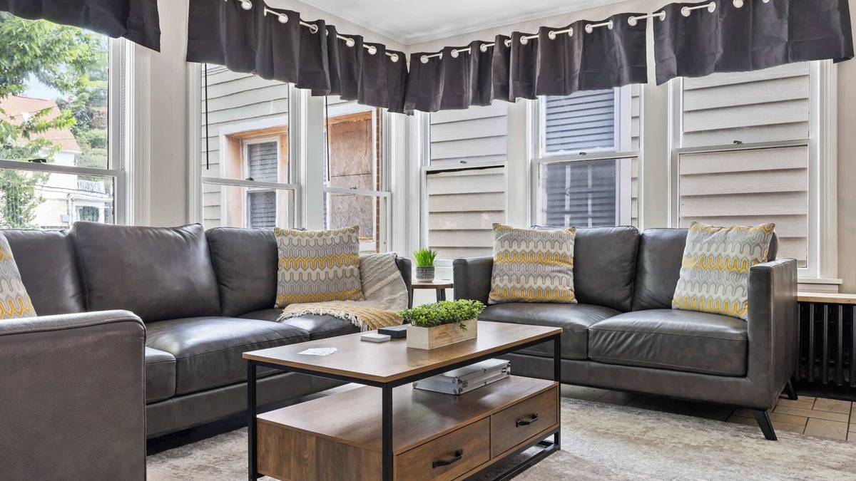 Bonnycastle Apartment | NEW! Cozy Unit in the Heart of the Highlands!