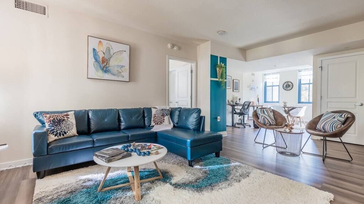 Aurora Highlands Apartment | NEW! CozyGram DLuxe-WiFi-DCA-Amazon HQ