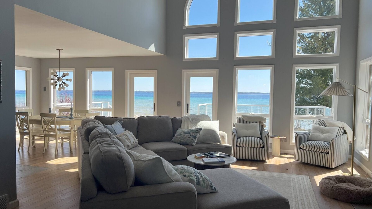Suttons Bay House | NEW! Direct waterfront Grand Traverse Bay-Suttons Bay. Kayaks, Sandy