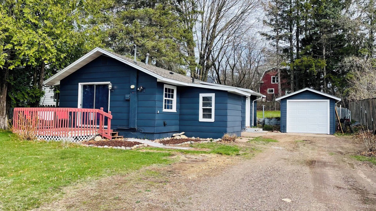 Spooner Cabin | NEW Dog and Family Friendly Cabin w/Fire Pit, Remodeled, Centrally Located