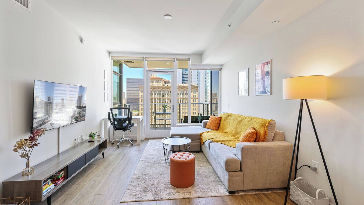 Civic Core Apartment | NEW DT San Diego Stay Queen Bed, Pool & Sauna