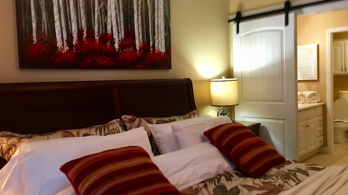 Greenville House | New Exquisite 3BR Suite 5.3 miles to Vidant 2.2 miles to ECU 6.8 miles to DSM
