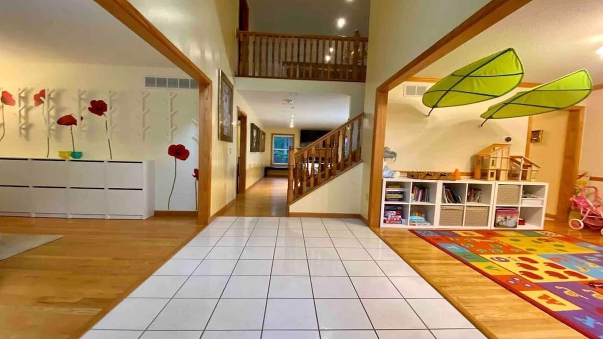 Tobyhanna House | NEW !Exquisite Poconos kids friendly gateway!