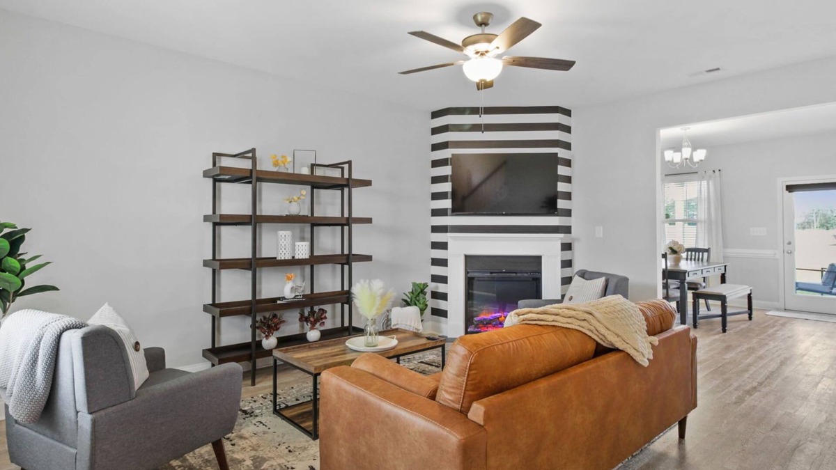 Cape Fear House | NEW~Extended Stay: Insurance, Military, Moves & Corporate Clients