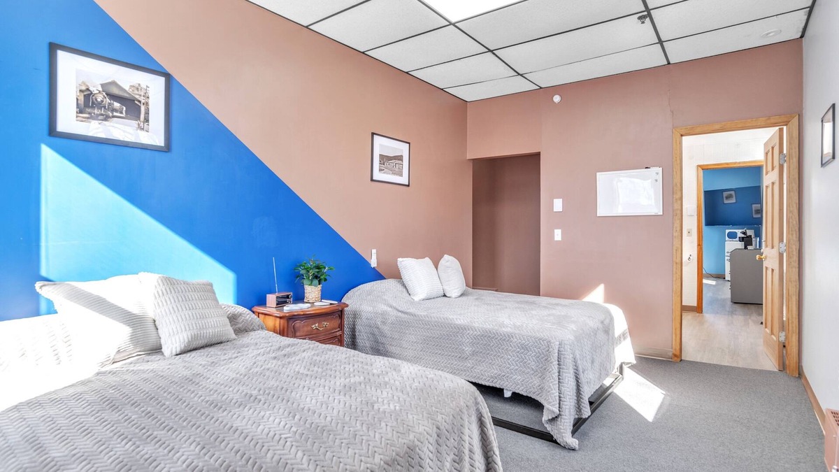 Whippleville Apartment | New! Foothills Lodge & Diner Deluxe BR Sleeps 6