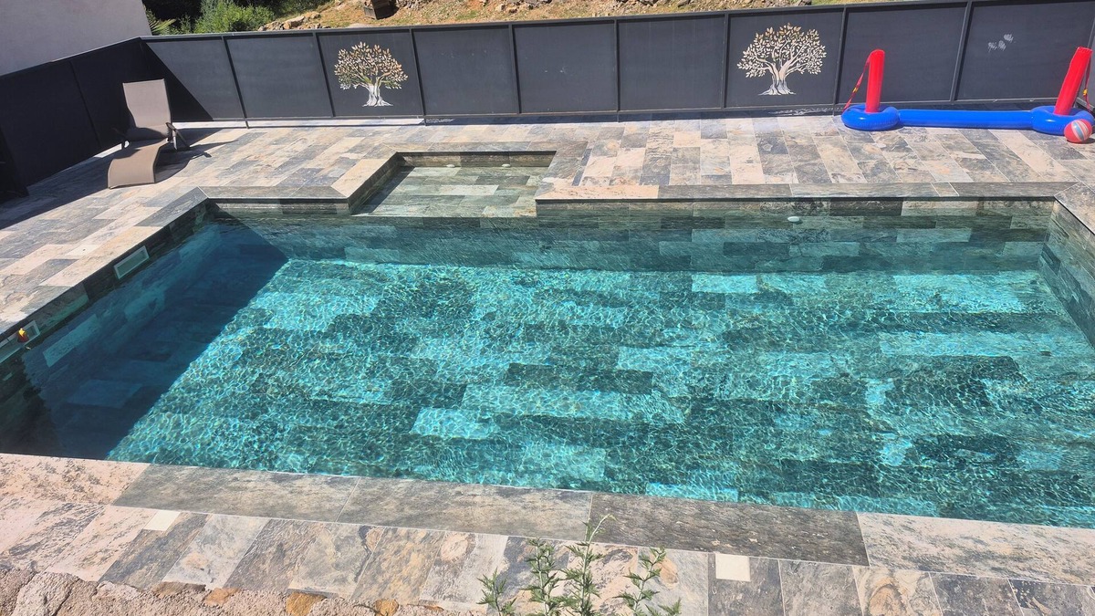 Saint-Martin-de-Valgalgues House | New house in the heart of the Cevennes Gardoise.