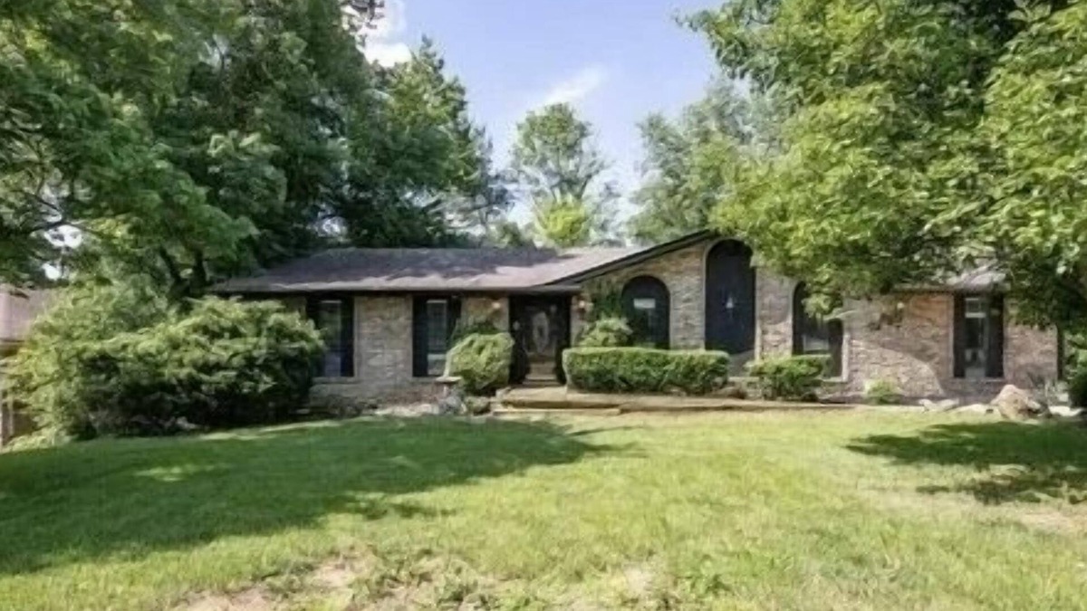 Lexington House | New Fully Renovated 2 bed 1 bath Basement