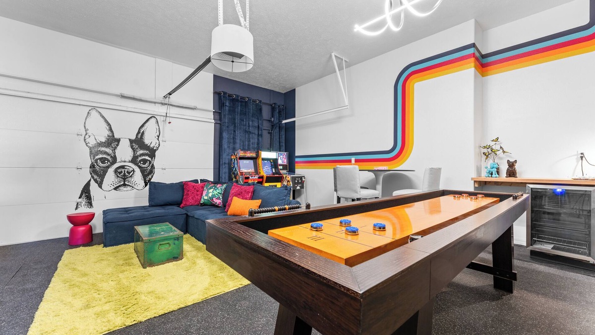 Branson West House | New GAME ROOM! 5min to SDC ▪ Golf ▪ 3 Pools ▪ Pool Table ▪ Air Hockey ▪Fireplace