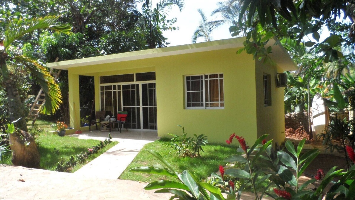 Costambar House | New Garden Bungalow In A Tropical Setting.