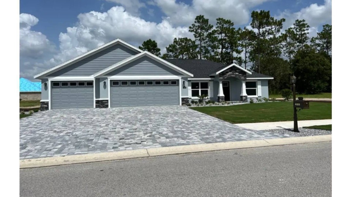 Dunnellon House | New Golf Course Home Absolutely Stunning 3/2