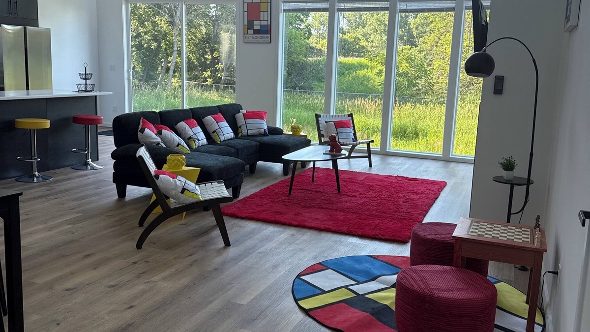 Wayzata House | NEW GORGEOUS MODERN HOUSE VERYSTYLED FEW BLOCKS FROM FAMOUS DOWNTOWN OF WAYZATA