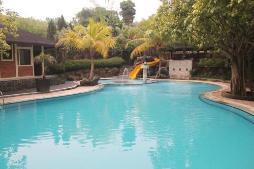 Sentul City Hotel | New Green Sentul Resort