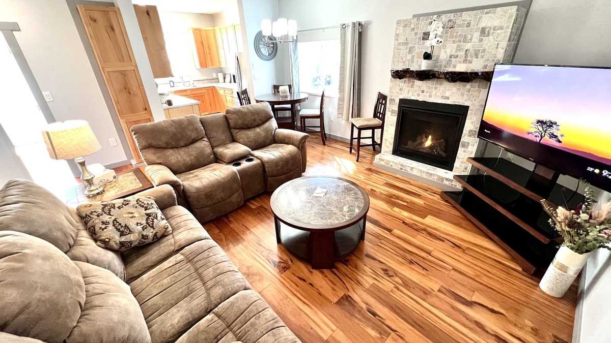 Regional District of Nanaimo House | New Guesthouse by Westwood Lake, in Nanaimo, We offer winter and weekly rates