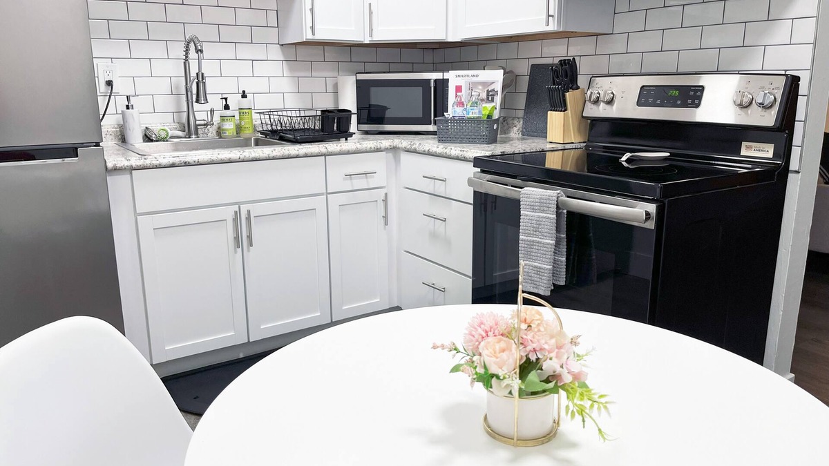 Canton Apartment | *New* Hall of Fame Apartment - Bottom Fl