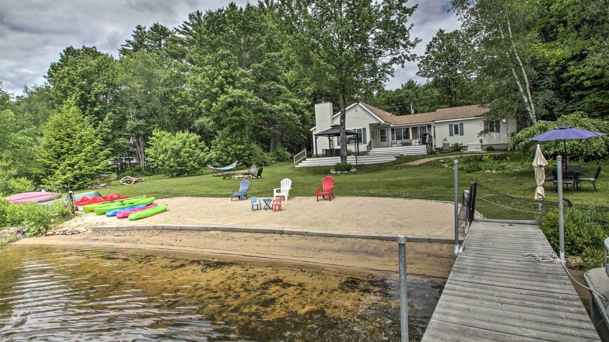 Barnstead House | New Hampshire Home w/Private Beach, Dock & Rafts!