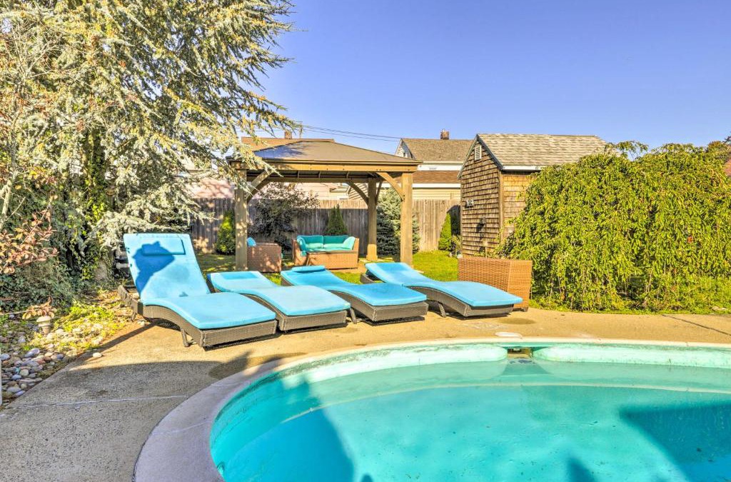 East Shore House | New Haven Gem with Private Pool, Walk to Beach!