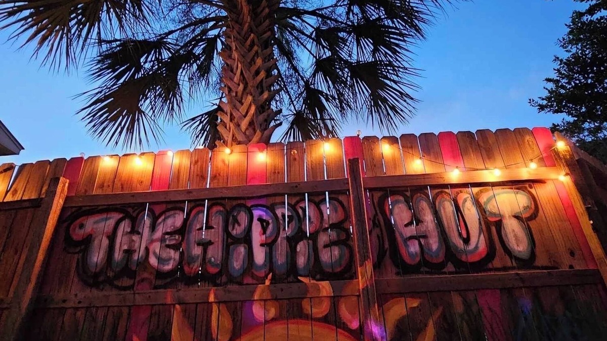 Homosassa Cabin | NEW - Hippie Hut Minutes from the Boat Ramp
