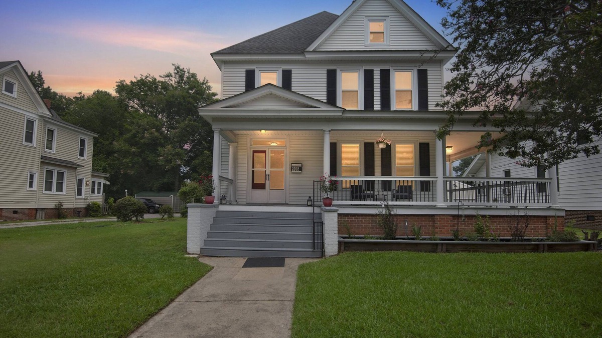Elizabeth City House | NEW! Historic Elegance in the Heart of Elizabeth City