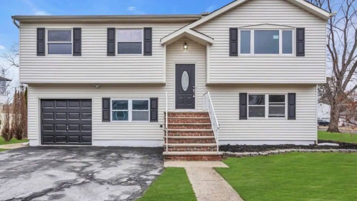 Osbornsville House | NEW Home Away From Home! Only 7 Min to Beach!
