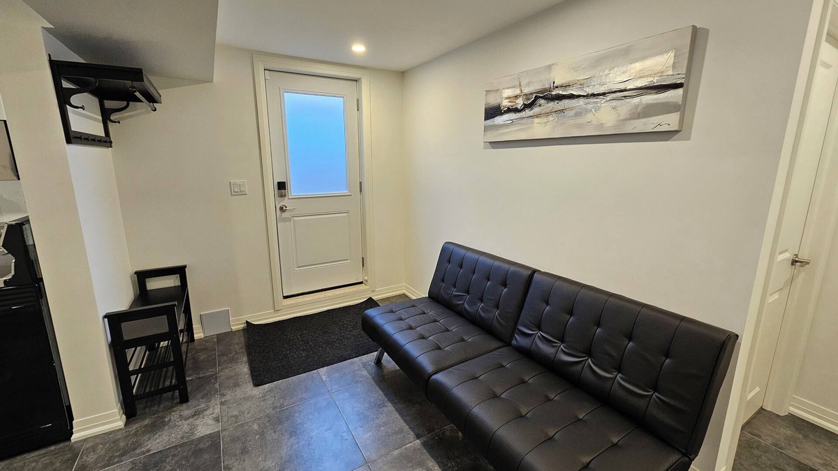 Niagara Falls House | New, home-like, family-friendly spot in Niagara Falls