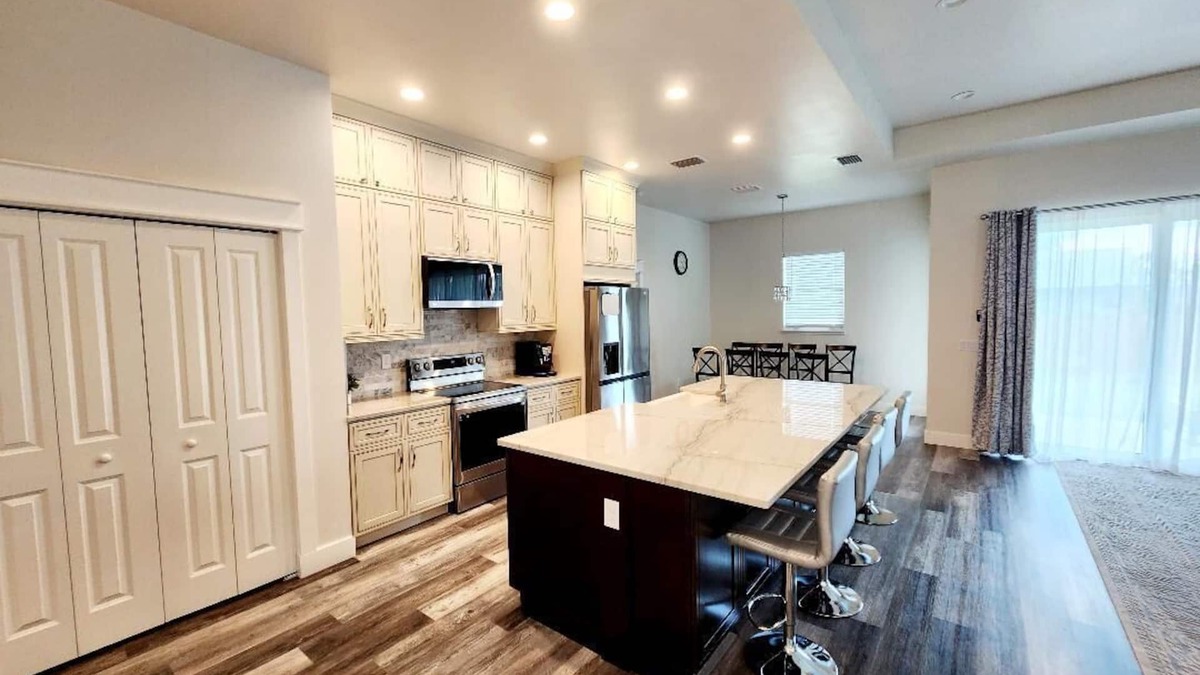 Gulf Cove House | New Home only minutes away from beautiful sandy beaches