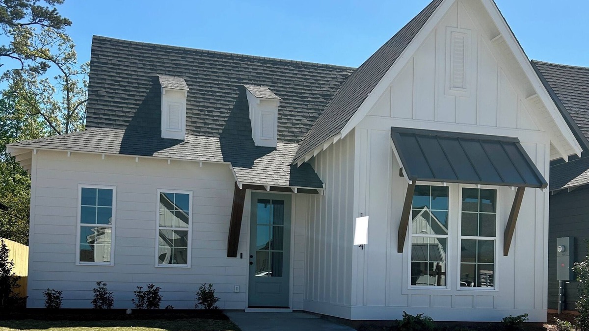 Opelika House | New Home - Perfect location for game day weekends, RTJ golf trips & much more!