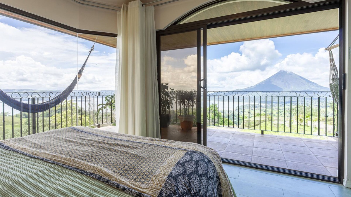El Castillo House | *New Home* Perfect Volcano & Lake View - El Cielo - Tropical Mountain Retreat!