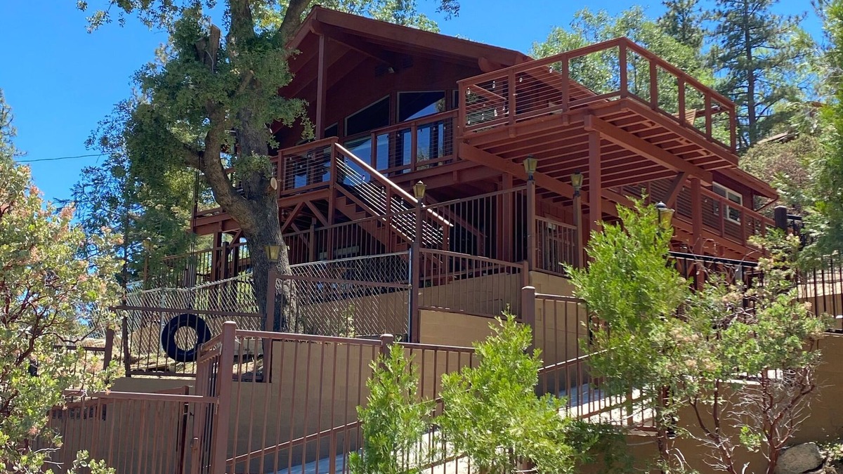 Pine Cove Cabin | NEW Host- Remodeled Cozy Cabin/Amazing Mountain View’s