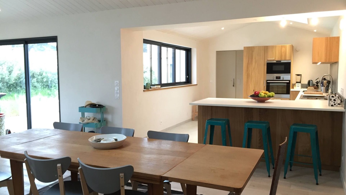 L'Epine House | New house (2015) for 7 people, bright 300m from St Jean beach