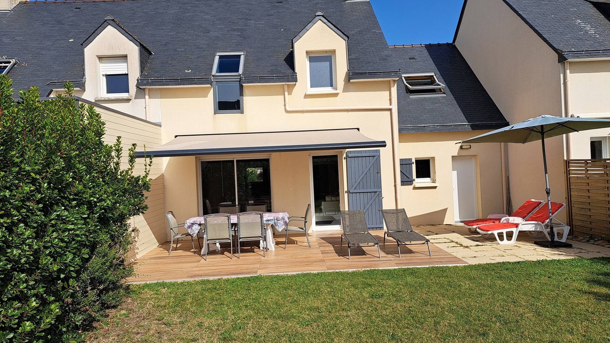 Erdeven House | New house ideally located close to the beaches in a quiet village