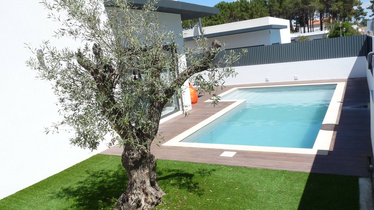 Carrasqueira House | New house in Sesimbra with private pool and garden for 9 people, close to Lisbon