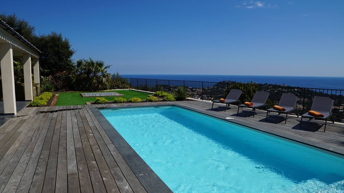 Cavalaire-sur-Mer Villa | New house with modern architecture with Swimming Pool and Panoramic Sea View.