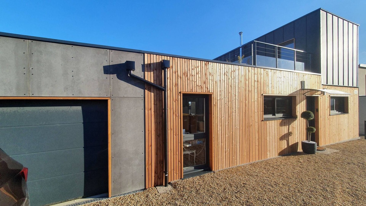 Plerin House | New house with sea view and heated above-ground pool