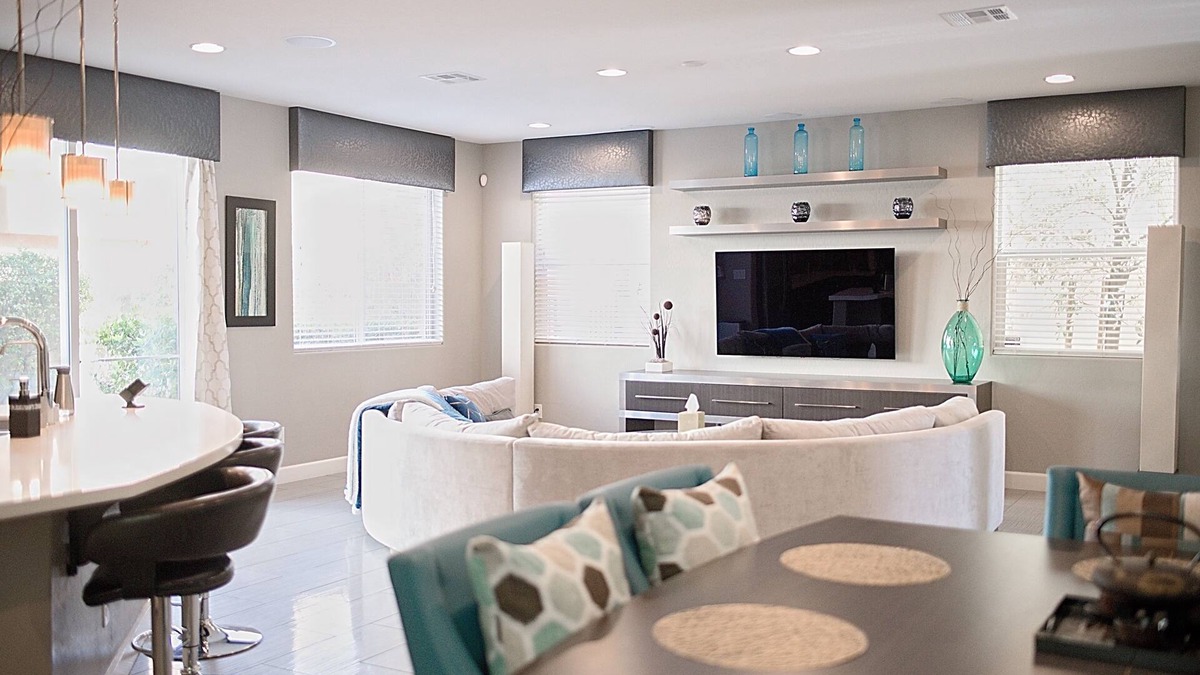 Enterprise House | - NEW - Immaculate home w/rev-osm and KING BED SUITE | Ideal for long stays!