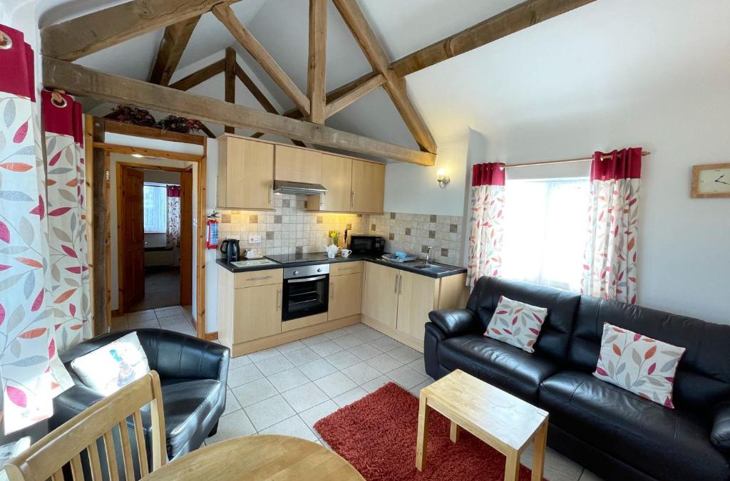 Harvington House | New Inn Lane Holiday Cottages