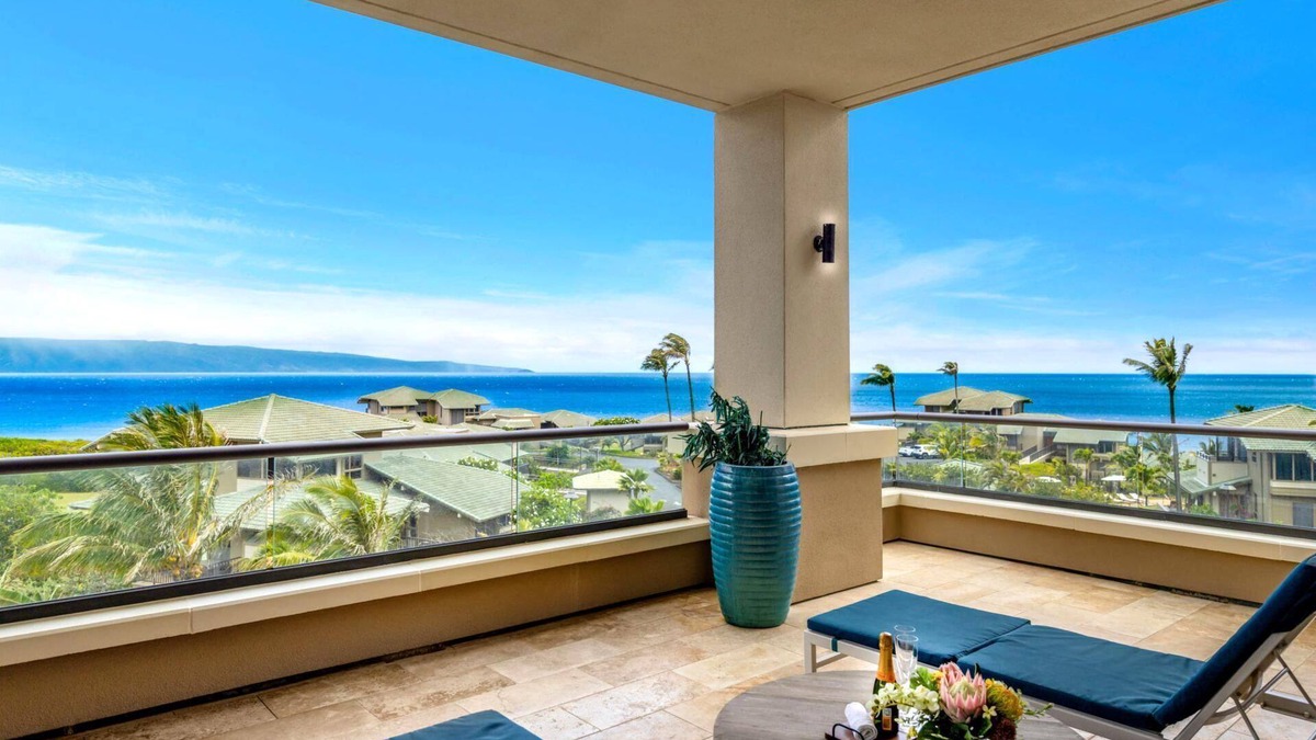 Montage Kapalua Bay Condo | NEW KBM Resorts | FREE CAR | Hale Nalu At Montage Kapalua Bay, Sleeps 10! Oceanfront 3-Bedroom Condo with Daily Housekeeping, Spa! MON-6302