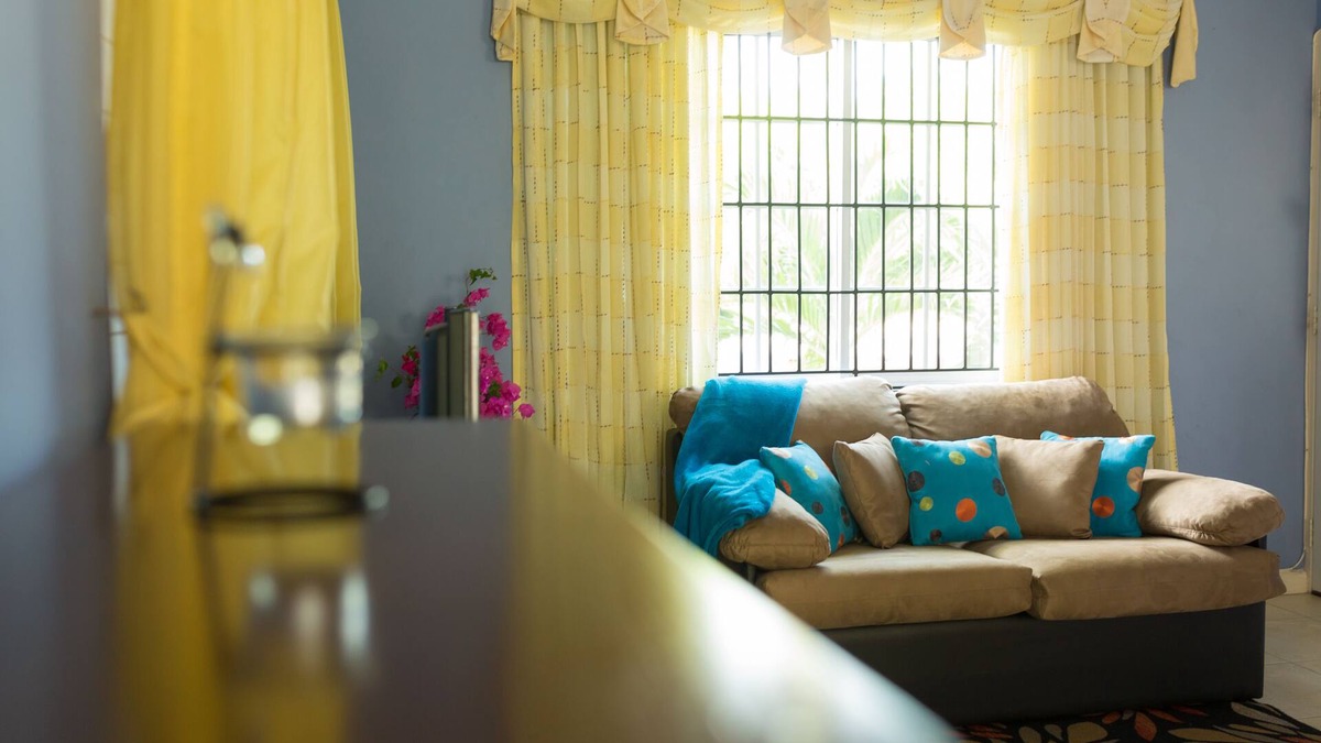 Beverly Hills Apartment | New Kingston Apt at Wellington Cove