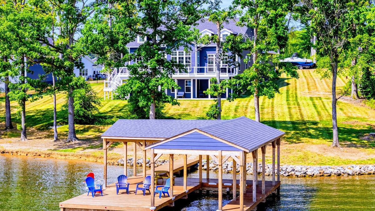 Mineral House | NEW Lake Anna Lakefront Luxury, Private Side, Boat Dock, Boat House, Deck Views