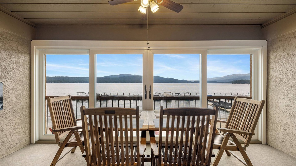 McCall Condo | New* Lake Time - Crystal Beach - Lakefront - Beach - Seasonal Pool